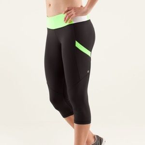 2 // Lululemon Run Mod Moves Black and Zippy Green Crop Leggings Pants